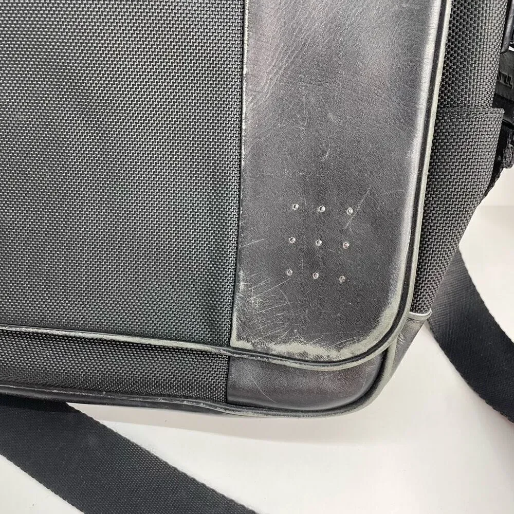 TUMI Spirit of Imagination Black Nylon & Leather Messenger‎ Bag #23671D